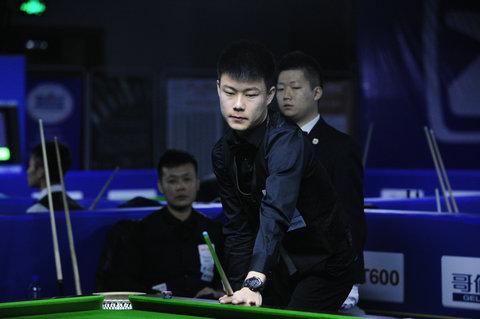 在此比赛中 在此比赛中