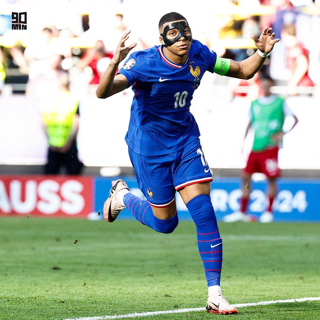 重返亚克拉 重返亚克拉